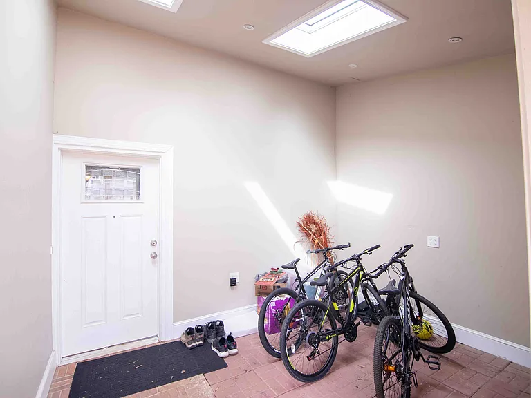 7908 Horse Chestnut Ln #7908 — Photo 30