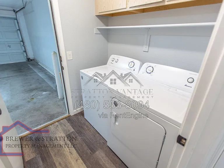 689 W Constitution Dr — Photo 22