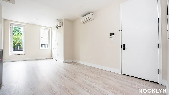 Rented by Nooklyn NYC LLC | media 18