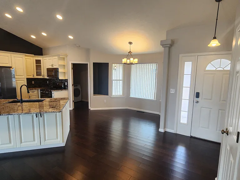 1816 Otter Pond Cir — Photo 4