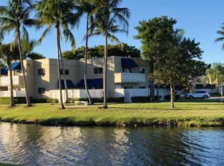 526 NW 97th Ave, Plantation, FL 33324