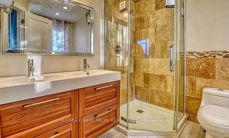 90 Oke Rd #MAIN FLOOR — Photo 20