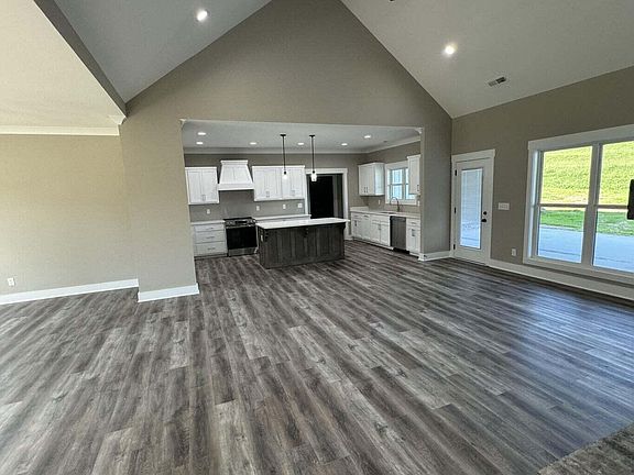 3rd image of 65 Hullender Rd