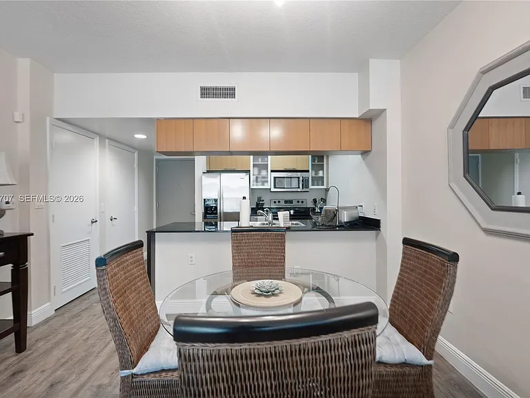 1750 N Bayshore Dr #1405 — Photo 15