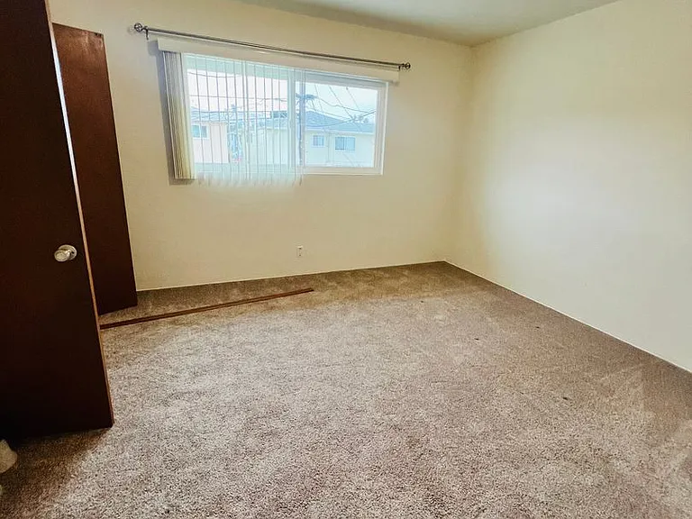 264 N Dos Caminos Ave — Photo 5