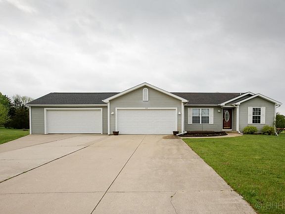 1018 allen court-102