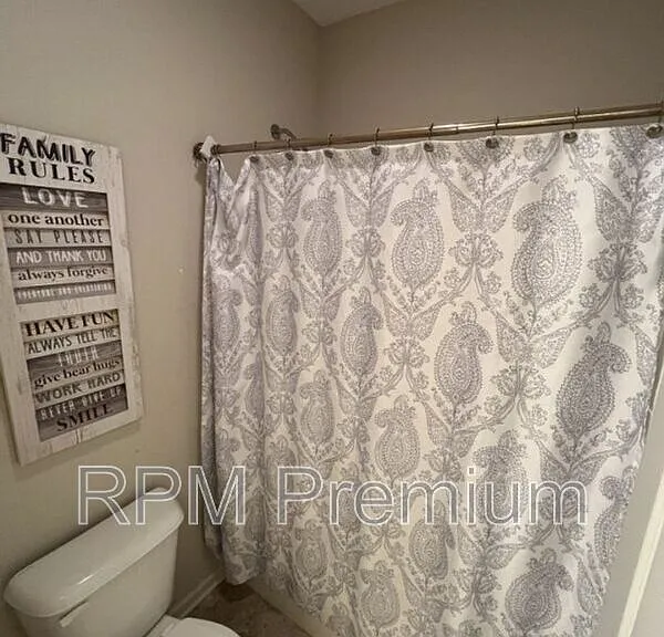 8614 Forestwood Ave — Photo 27