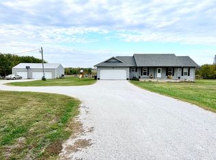 17 Golf Course Rd, Buffalo, MO 65622