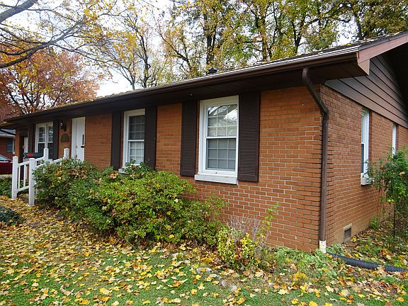 2nd image of 2415 Olive Ct