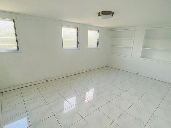 Bedroom 1 (alternate view)
