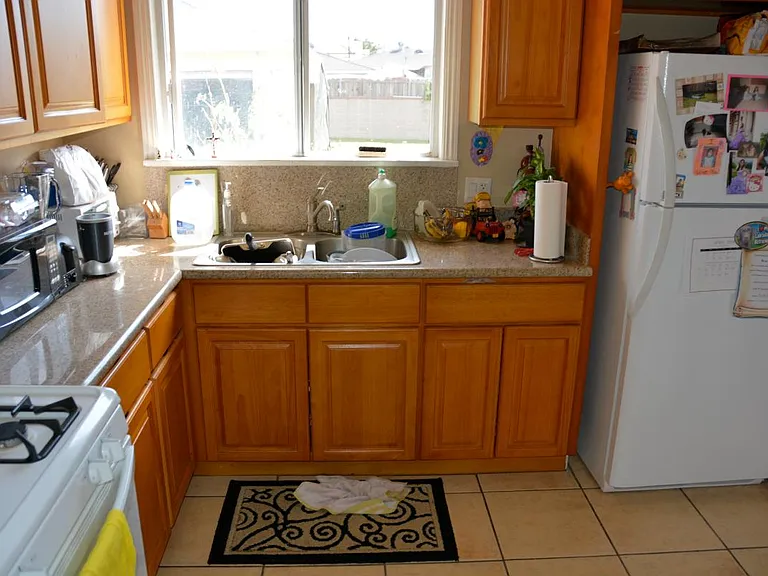 9060 Farm St — Photo 3