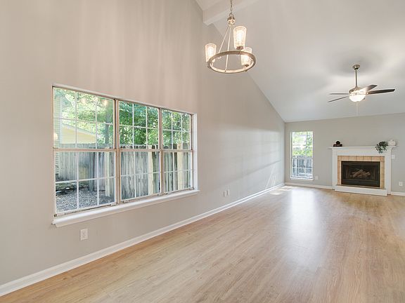 3rd image of 112 Blue Ridge Trl