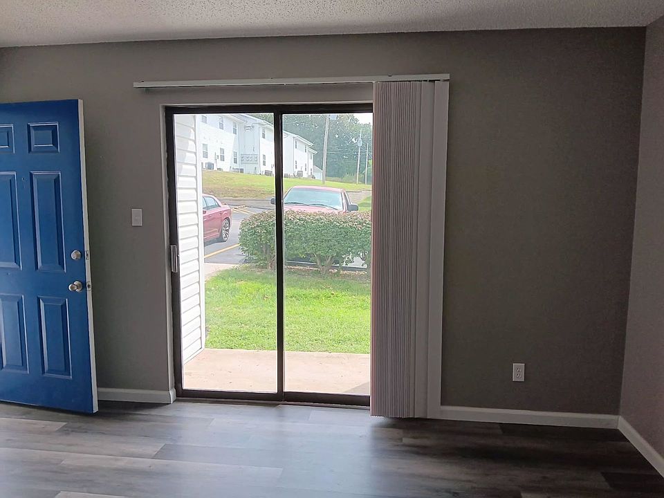 1st image of 311 Cedarview Ct