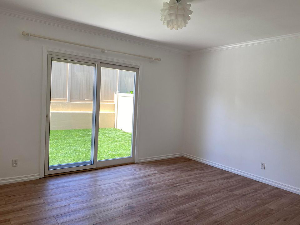 2nd image of 428 Avenue E
