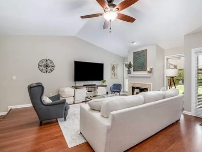 228 Highland Villa Cir — Photo 5
