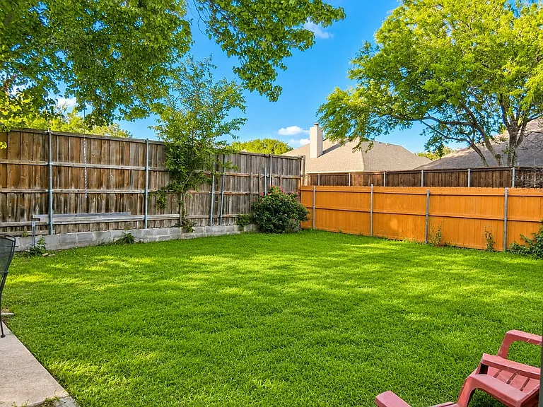 7640 Tournament Rd — Photo 2