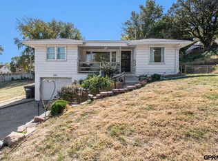 2951 Ed Creighton Ave, Omaha, NE 68105