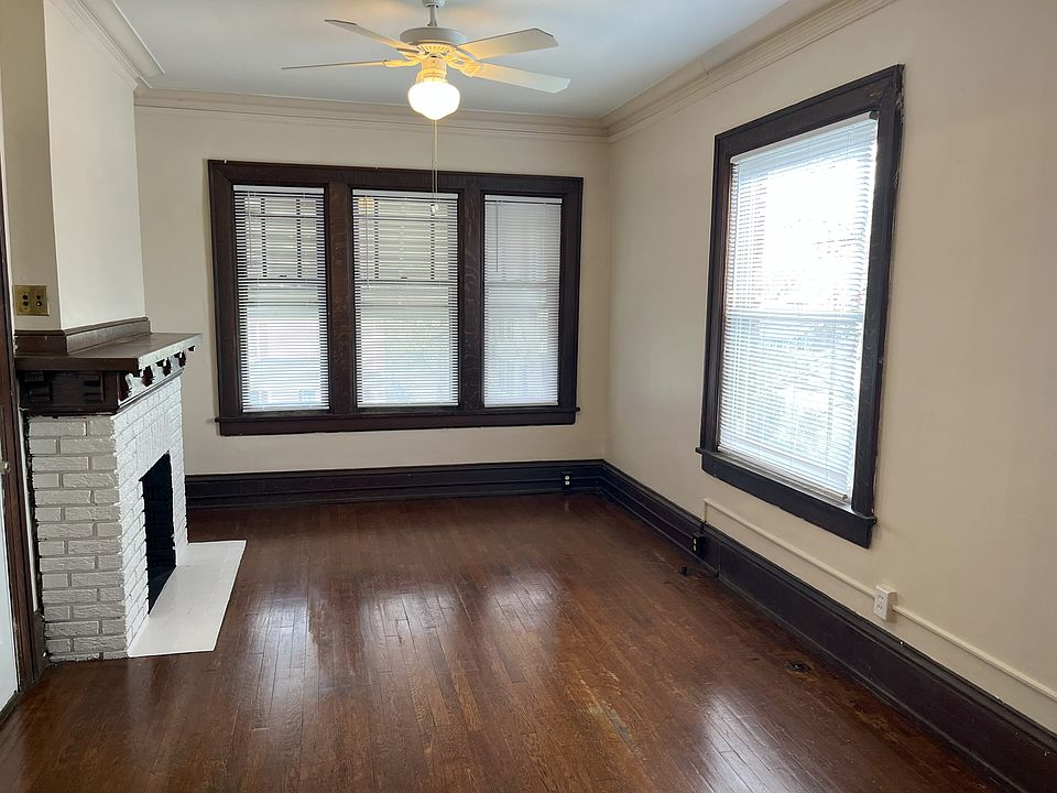 Living room Off the front entrance