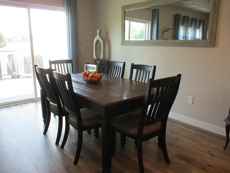 177 N Canterbury Cir — Photo 17
