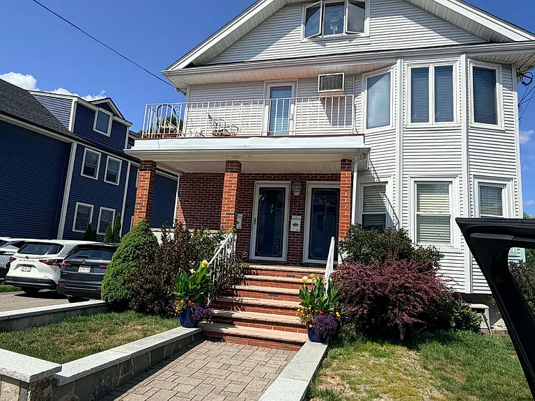 39 Dartmouth St #B — Photo 12