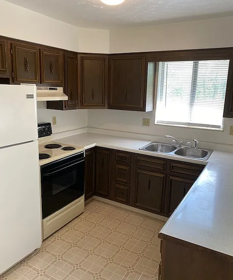 401 Tracy Ln #14 — Photo 8
