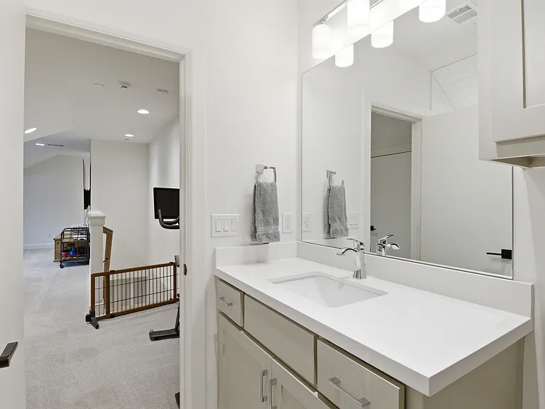 4435 Emerson Ave — Photo 28