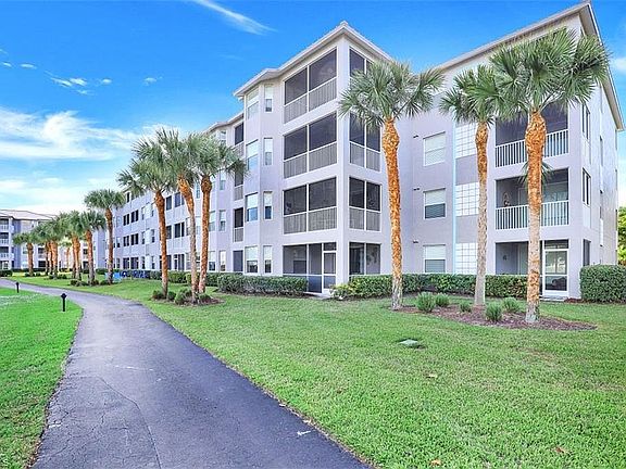 5th image of 16645 Lake Circle Dr APT 733