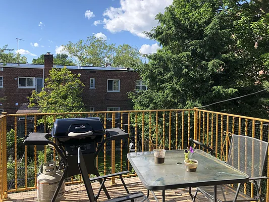 Rented by Barbara Puccia Realty LLC | media 18