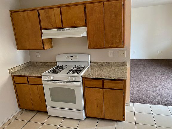 5th image of 1443 E Douglas Avenue