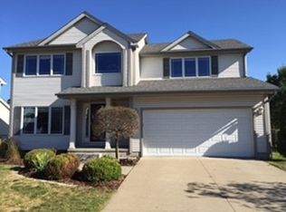 820 Spruce St, Waukee, IA 50263