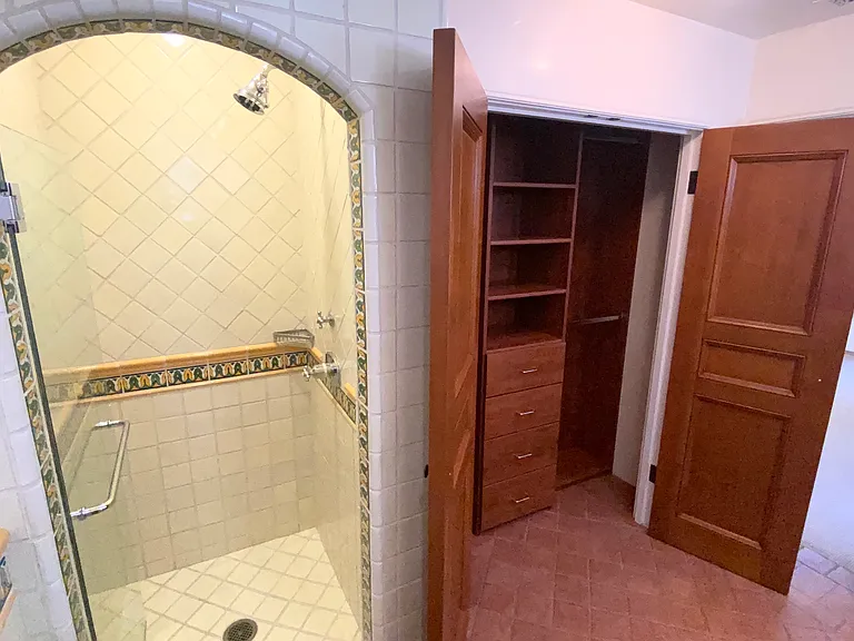1048 Myrtle Way — Photo 15