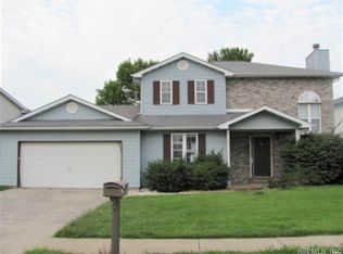 810 Misty Valley Rd, O'Fallon, IL 62269