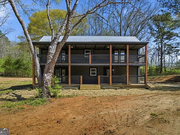 3rd image of 160 Briar Patch Rd