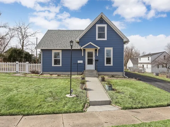 1110 18th St, Marion, IA 52302