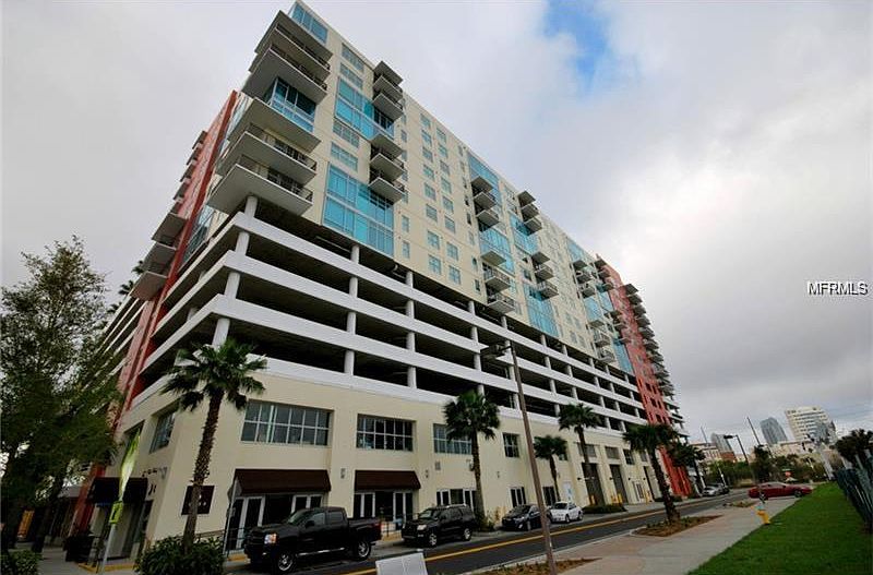1st image of 1120 E Kennedy Blvd Unit 828