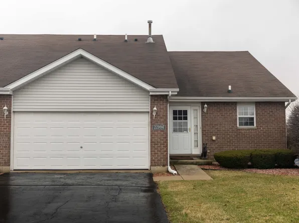 22994 Westwind Dr, Richton Park, IL 60471