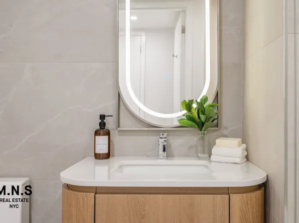 1042 Atlantic Avenue image 10 of 38