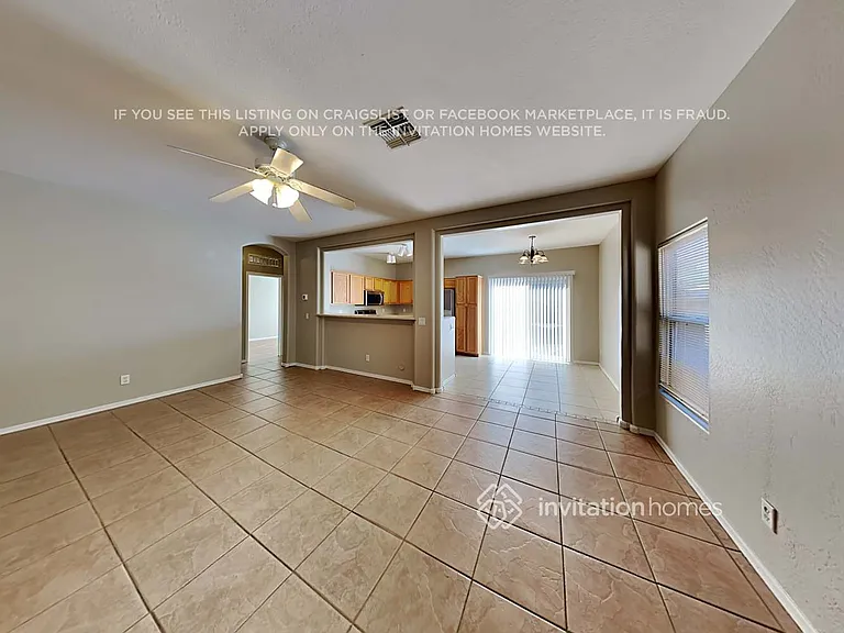 15439 W Port Au Prince Ln — Photo 4