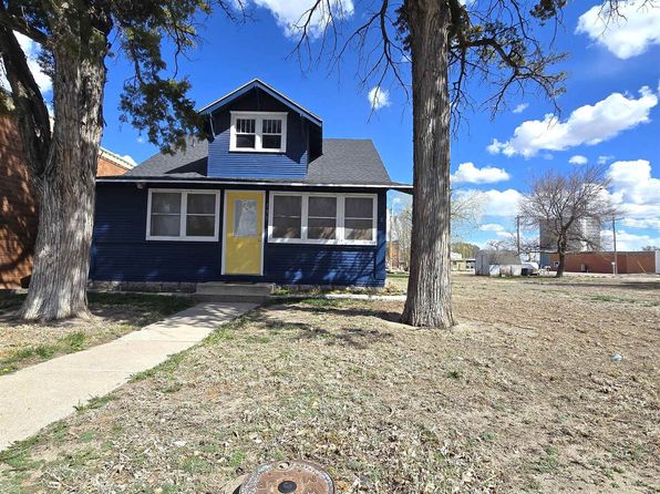 155 N Arapahoe Ave, Wauneta, NE 69045