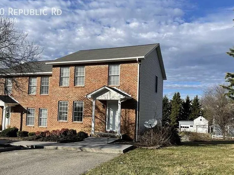 600 Republic Rd — Photo 1