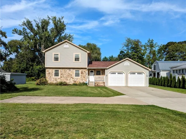 1317 Villa Sites Ave, Harborcreek, PA 16421
