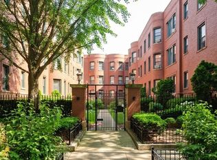 828 W Lakeside Ave #3S, Chicago, IL 60640