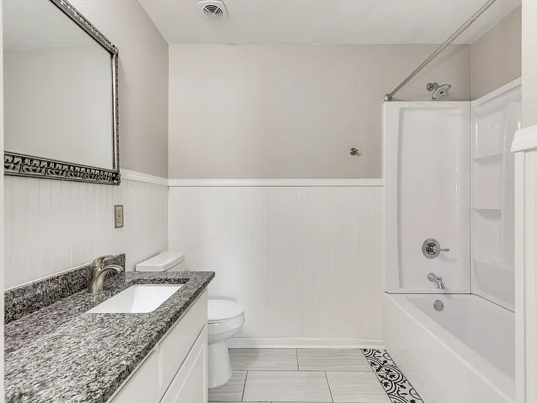 7335 Reed Rd — Photo 32