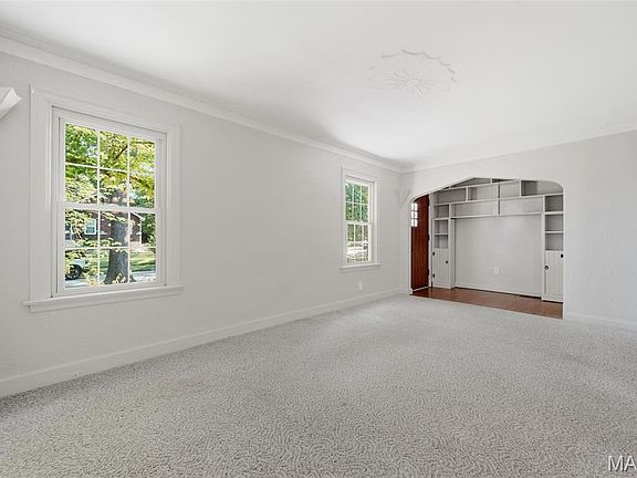 5th image of 8514 Henrietta Ave