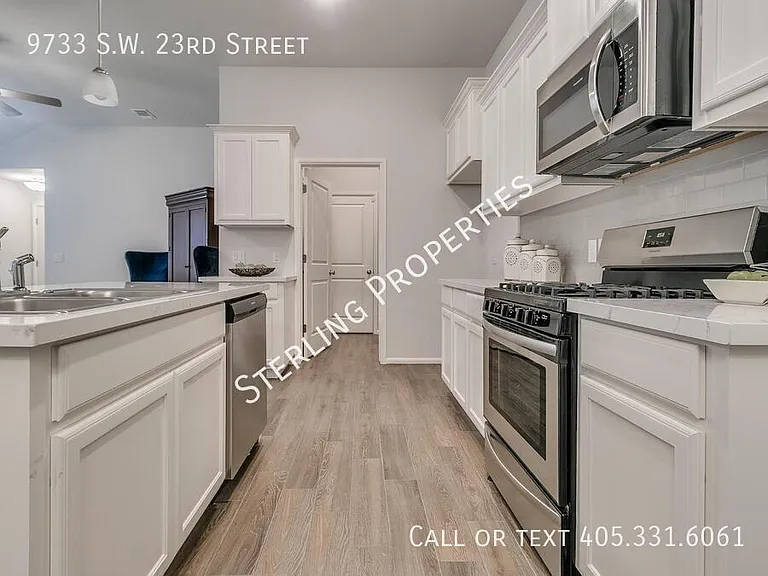 9733 SW 23rd St — Photo 13