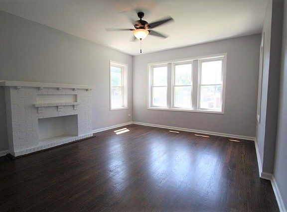 2nd image of 5846 W Cortland St