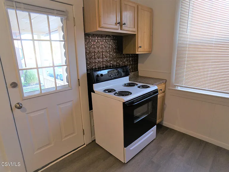 100 N 3rd St #1 — Photo 10