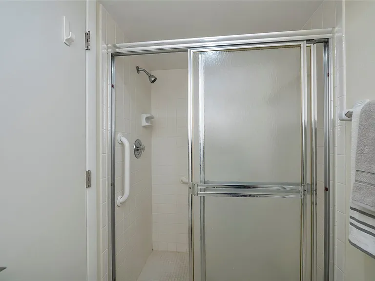 19505 Quesada Ave #U201 — Photo 15