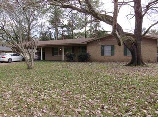 1401 Springdale Dr, Jackson, MS 39211