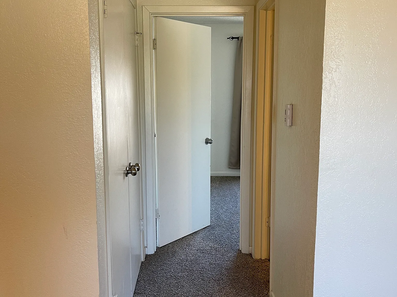 1702 Kirk Ave — Photo 3